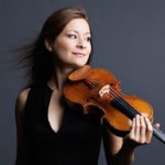 Meisterkonzert im Kurhaus Wiesbaden: Arabella Steinbacher – Weltklasse-Geigerin mit Esprit