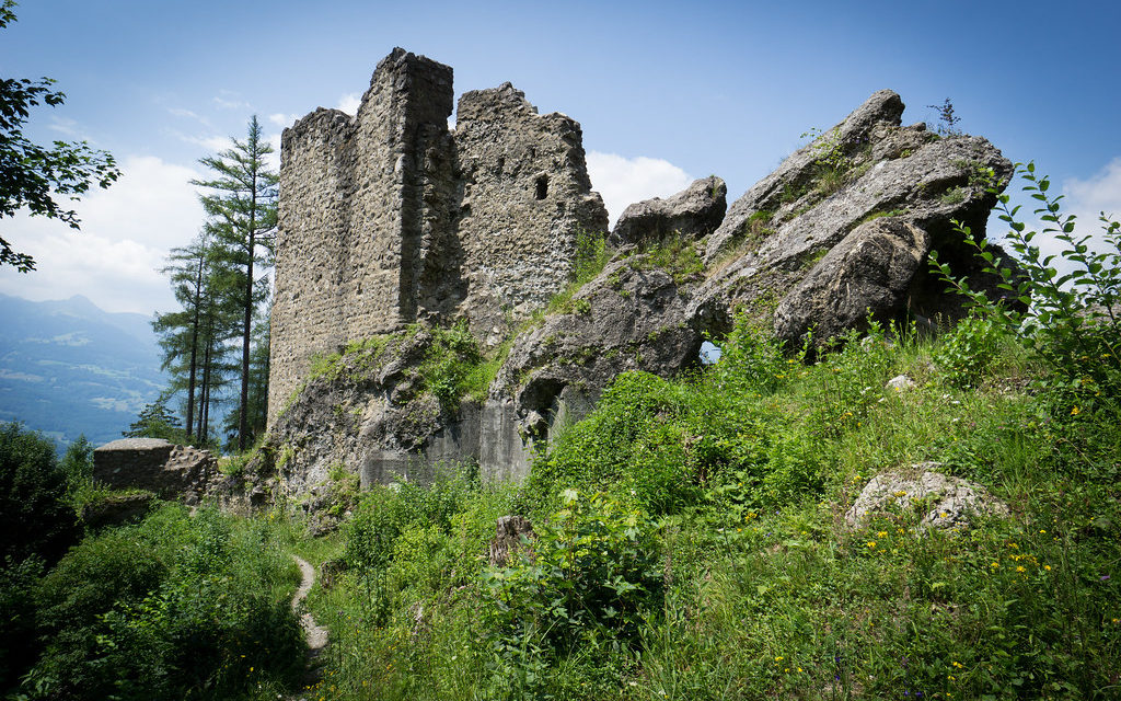 Die Burg Schalun in Liechtenstein