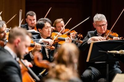 Das Sinfonieorchester Liechtenstein: SINFONIEKONZERT mit Dawid Runtz & Alexander Gadjiev