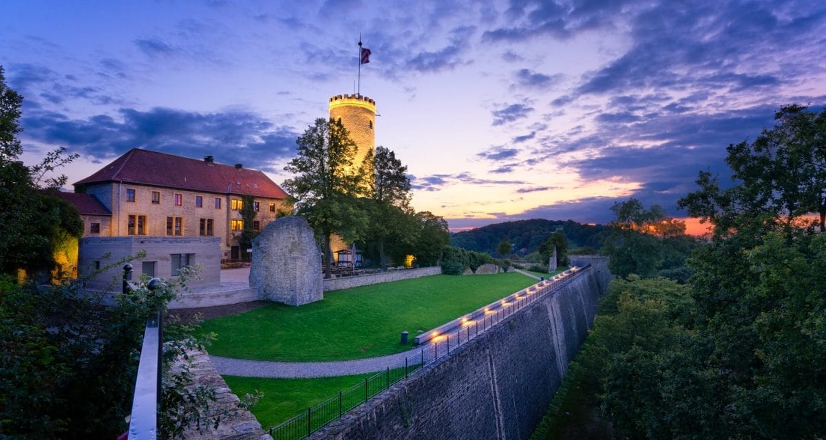 Die Sparrenburg in Bielefeld: Die be­kann­tes­te Burg­an­la­ge im Teu­to­bur­ger Wald