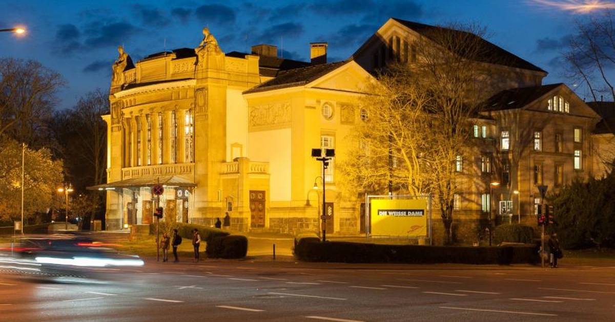 Stadttheater Gießen: The Addams Family