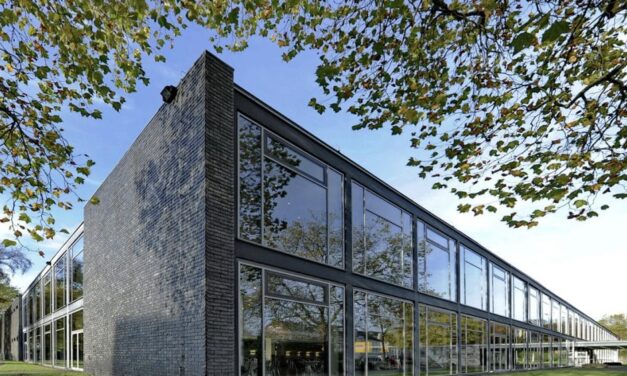 Theater und Konzerthaus Solingen: Die lustige Witwe