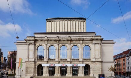 Staatstheater Augsburg: Wunderheiler und Wahrsager - Archiviert