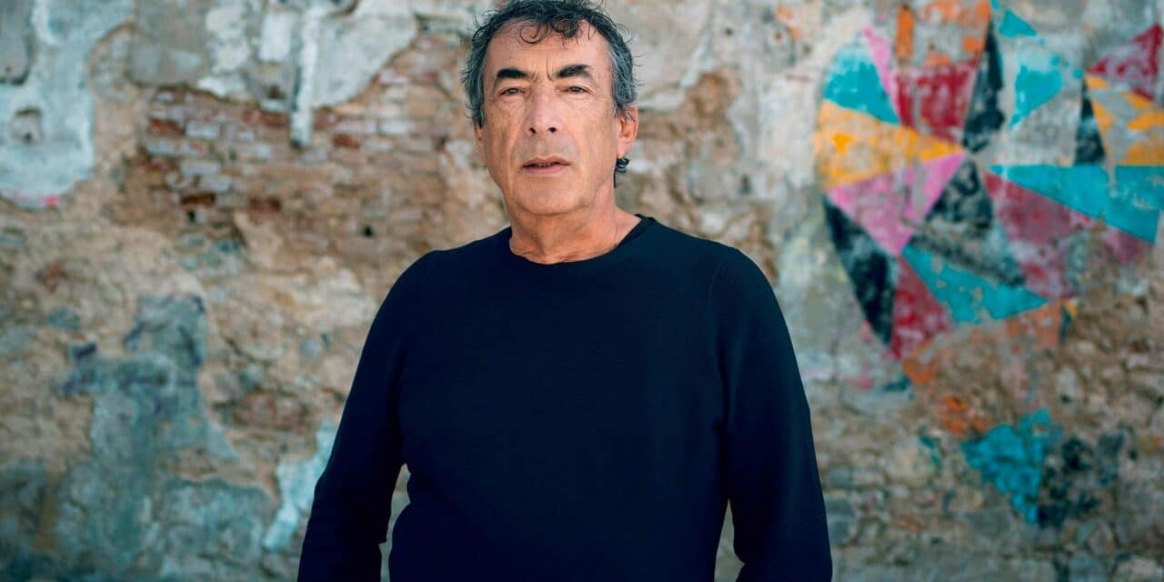 Konzert im TAK Theater Liechtenstein: Hubert von Goisern: „Zeiten & Zeichen Tour”