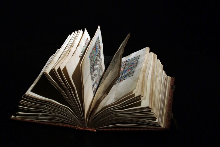 Benediktinerstift St. Paul Museum: Sonderausstellung 2023 „Bücher, Codes und Zaubersprüche”