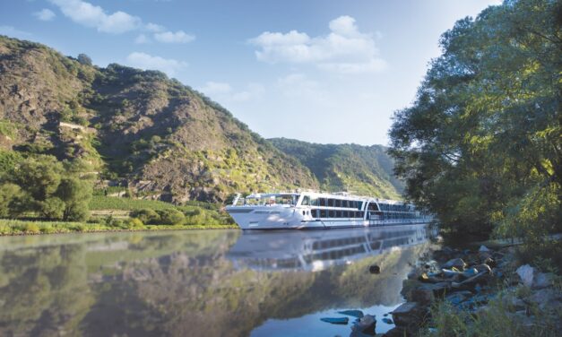 River &amp; Music 2023 - With &quot;AMADEUS STAR&quot; FROM PASSAU TO BUDAPEST