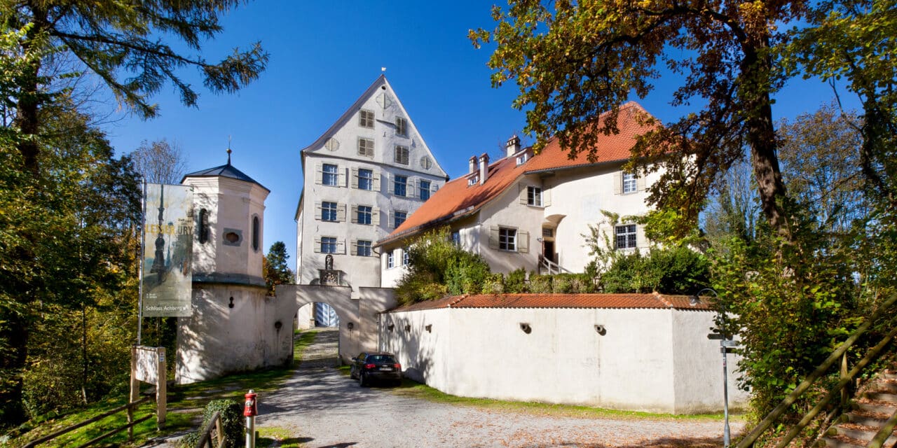 Schloss Achberg: Wiener Wirklichkeiten. Realistische Malerei aus der Meisterklasse Rudolf Hausner - Archiviert