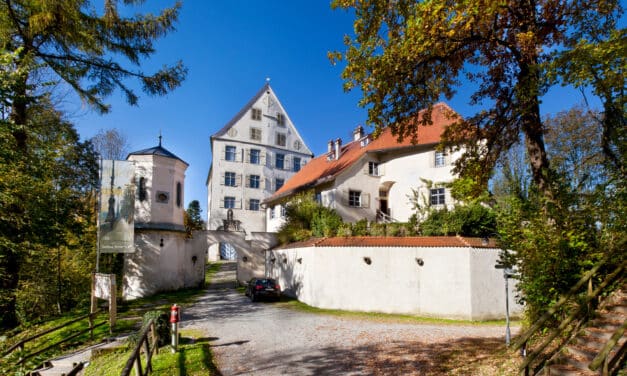 Schloss Achberg: Wiener Wirklichkeiten. Realistische Malerei aus der Meisterklasse Rudolf Hausner