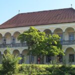 Baroque hall in the Ansfelden vicarage: Anton Bruckner - A Biography