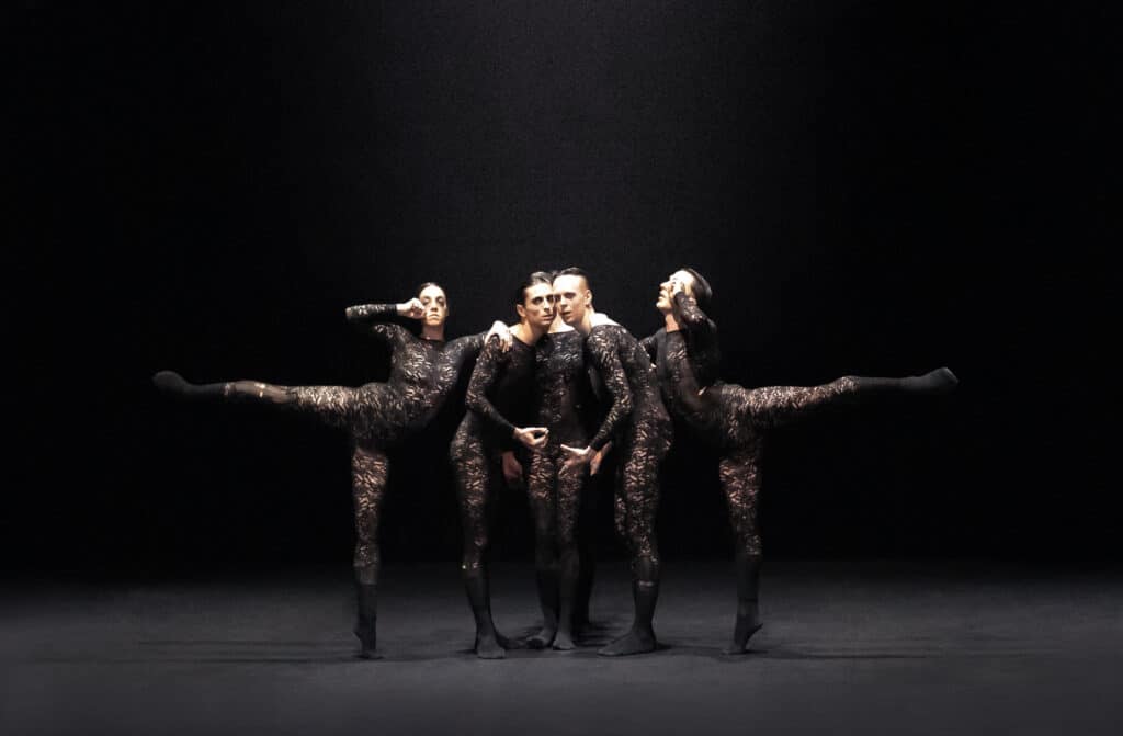 Sharon Eyal // Gai Behar – L-E-V Dance Company – Into the Hairy © Katerina Jebb
