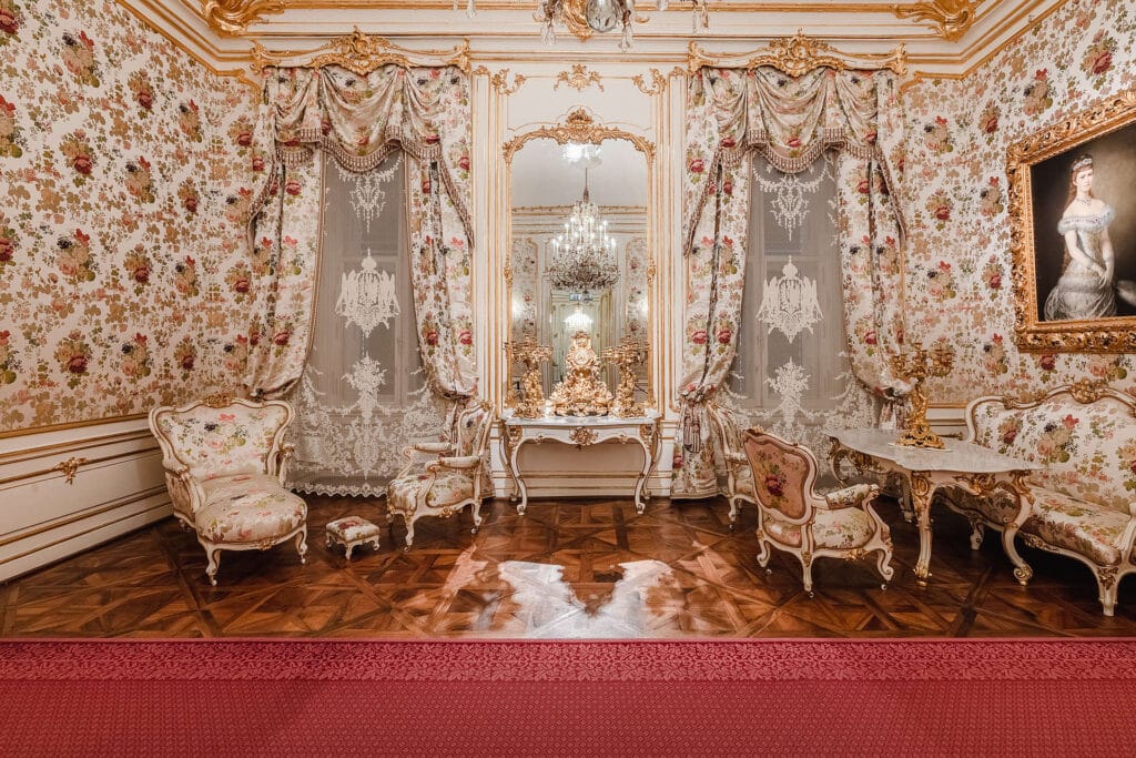 Salon der Kaiserin Sisi auf Schloss Schönbrunn © SKB