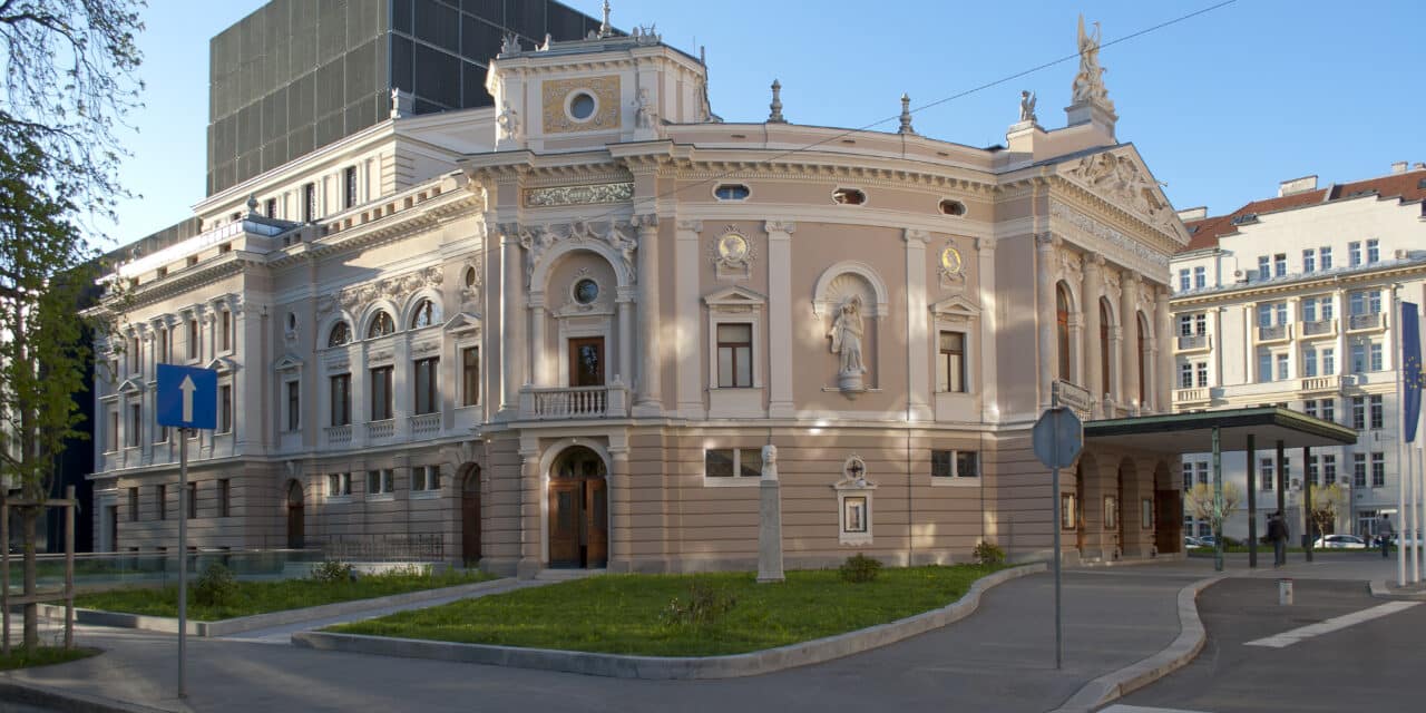 Slovenian National Theater - Opera and Ballet in Ljubljana: Cosi fan tutte