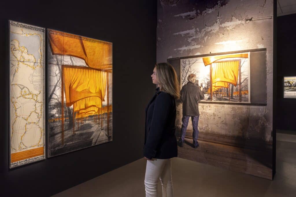 Die Ausstellung Christo und Jeanne-Claude – Ein Leben für die Kunst ist bis 13. Oktober im Kunstmuseum Lindau zu sehen. Foto Christian Flemming