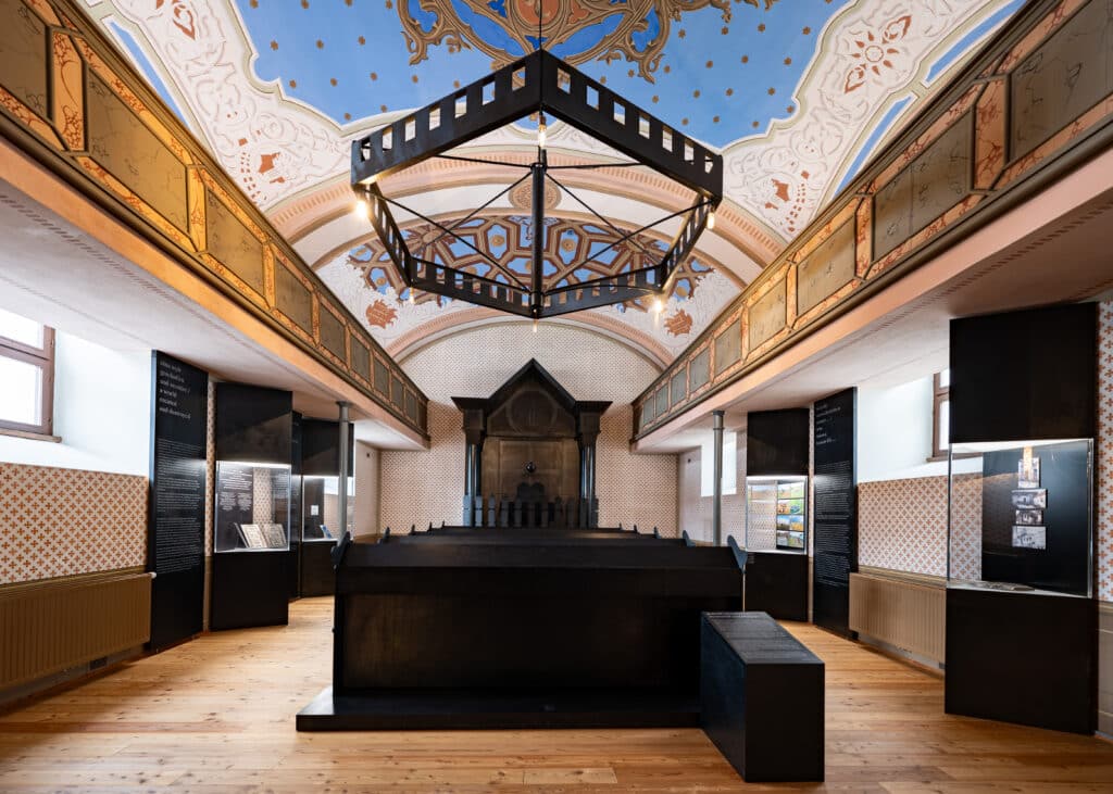 Searching for traces of Jewish life, former synagogue Schlaining © KBB