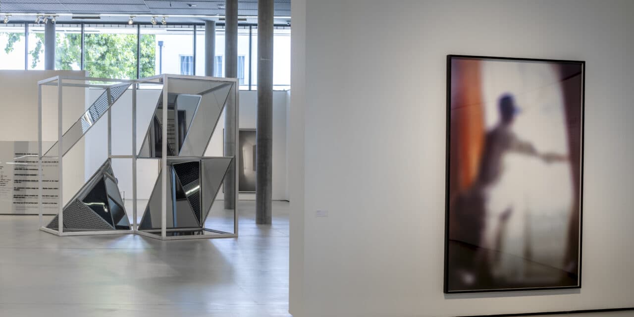 Landesgalerie Burgenland in Eisenstadt: Eva Schlegel. Reflexionen - Archiviert
