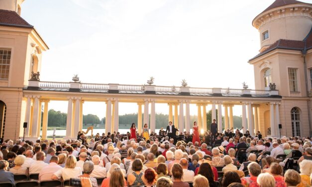 Kammeroper Schloss Rheinsberg 2025: „Glücklich ist, wer vergisst“
