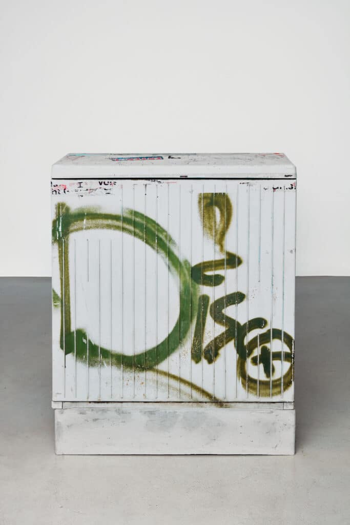 Klara Lidén, Disco, 2020. Stedelijk Museum Amsterdam, gift of Sadie Coles HQ, London. © Klara Lidén Photo: Robert Glowacki. Courtesy the Artist and Sadie Coles HQ, London