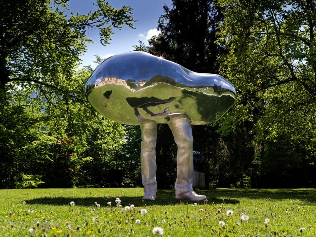 Erwin Wurm Big Hypnosis, 2008, Aluminium © OÖLKG, Michael Maritsch