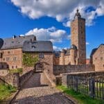 Staatliche Schlösser und Gärten Hessen: Neue museale Präsentationen auf Schloss Steinau an der Straße