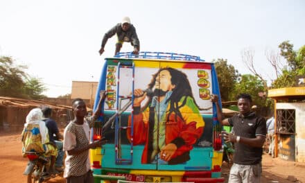 Museum, fünf Kontinente München: Merci Maman. Straßenfotografie in Mali