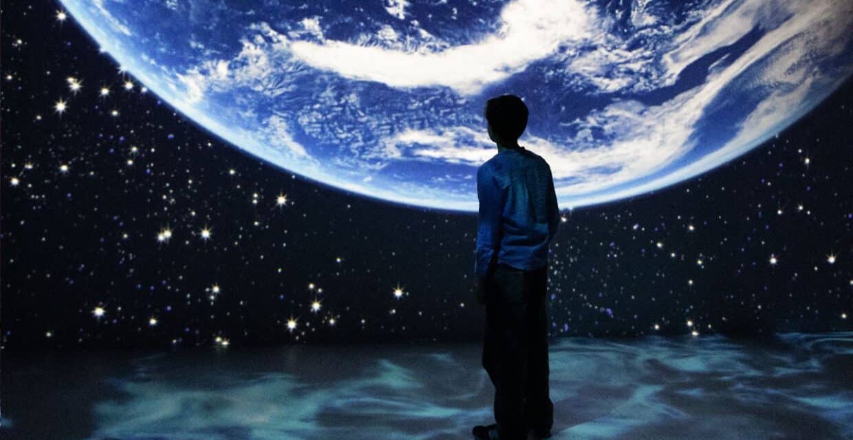 Port des Lumières Hamburg: Kosmos, die immersive Reise ins All
