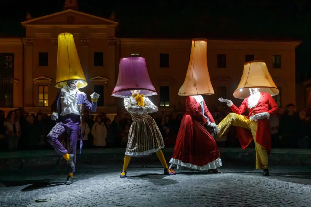 Internationales Lichtkunstfestival RE.LIGHT 2024, Radar – 360, © Stefan Effenhauser/Stadt Regensburg