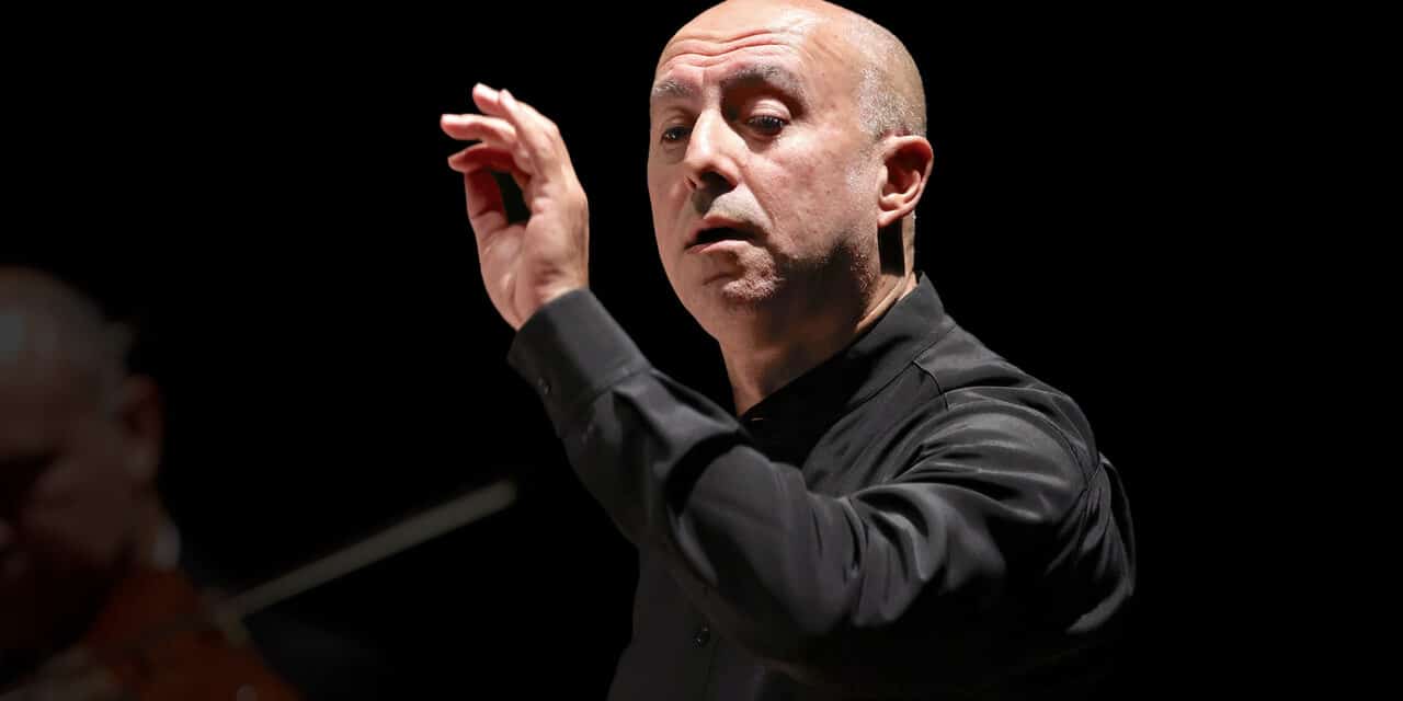 Volkstheater Rostock: 3. Philharmonisches Konzert / Weit entfernt