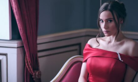 Theater Dormtund: Märchen im Grand Hotel