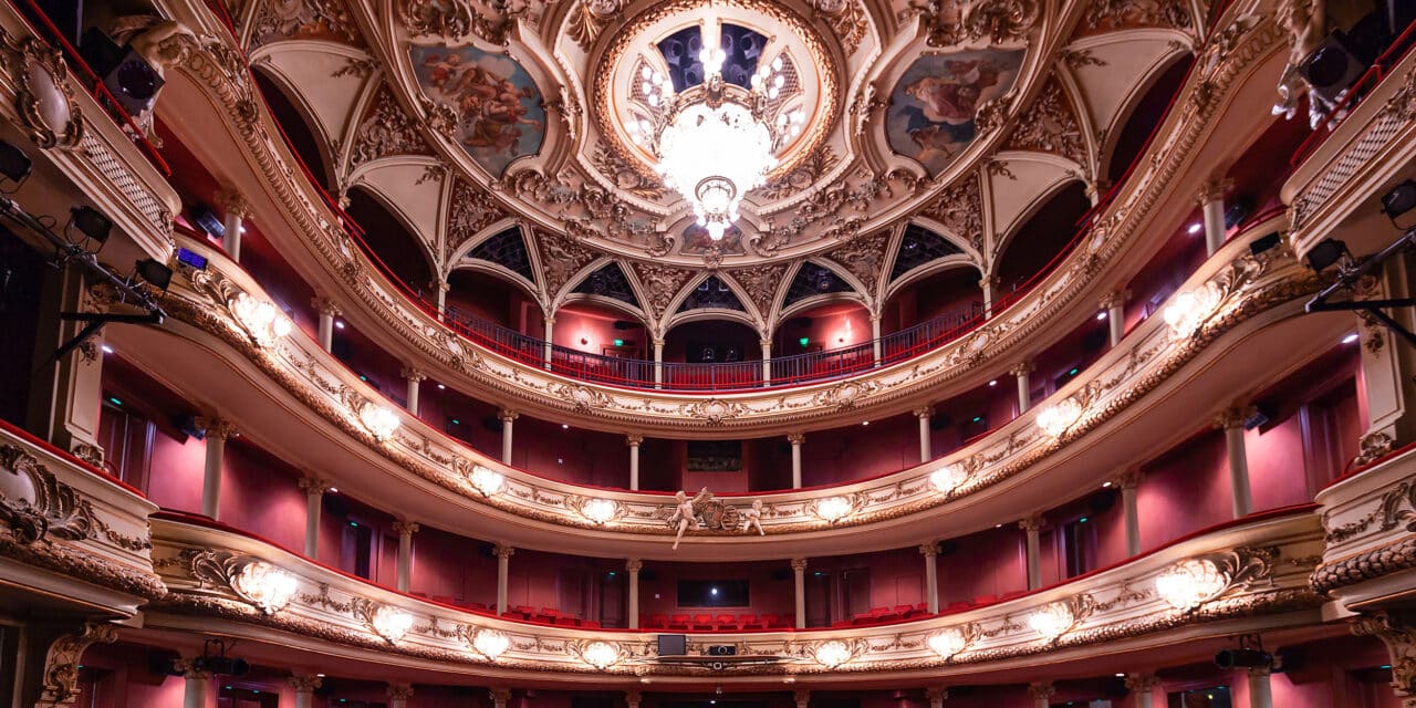 Oldenburgisches Staatstheater: Die Schöne und das Biest