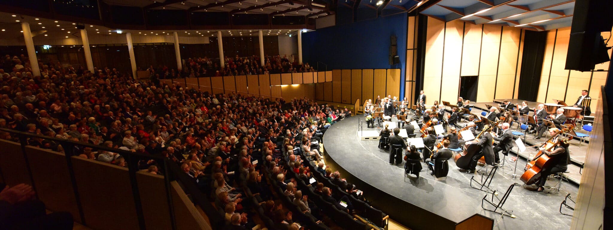 Blick in die Paderhalle während eines Sinfoniekonzerts © BRAUN media GmbH