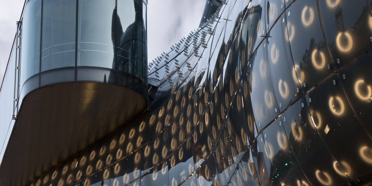 Kunsthaus Graz: Unseen Futures to Come. Fall - Between Darkness and Hope