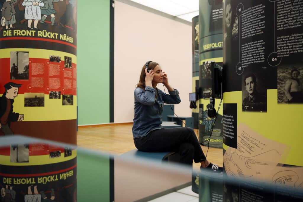 Ausstellungsansicht „Kinder des Krieges” © NÖ Museum Betriebs GmbH, Weinfranz