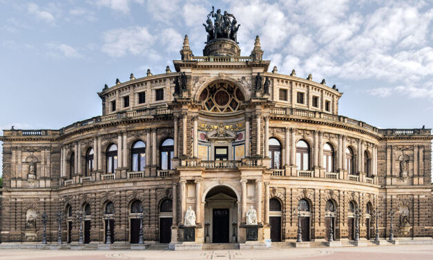 Semperoper Dresden: Un ballo in maschera