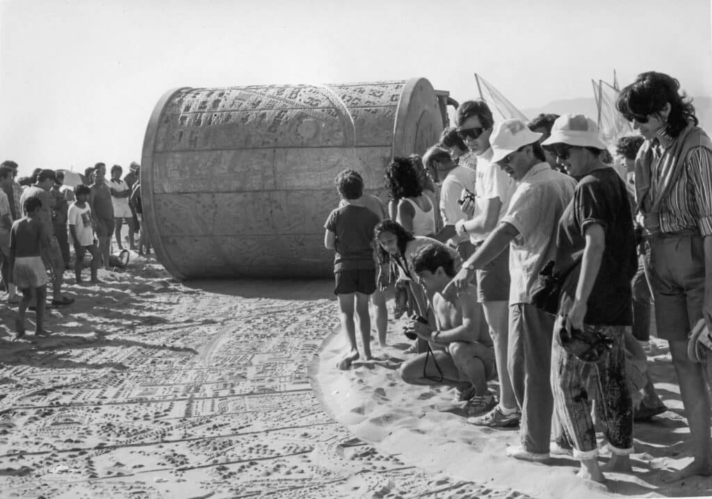 Carl Cheng, Documentation of Carl Cheng's Santa Monica Art Tool and its installation Walk on LA, 1988, Santa Monica State Beach Copyright: © Carl Cheng Creditline: Courtesy the artist