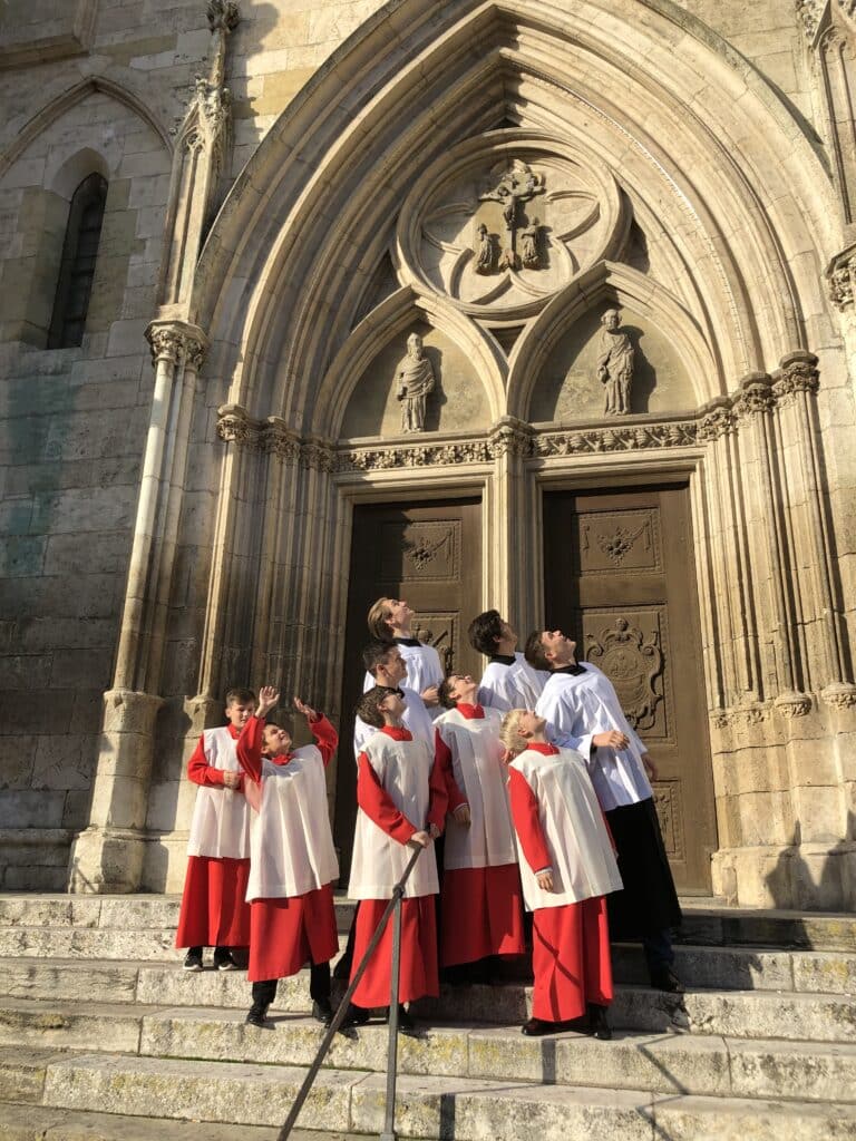 Regensburger Domspatzen in front of the cathedral © Christina Ostrower