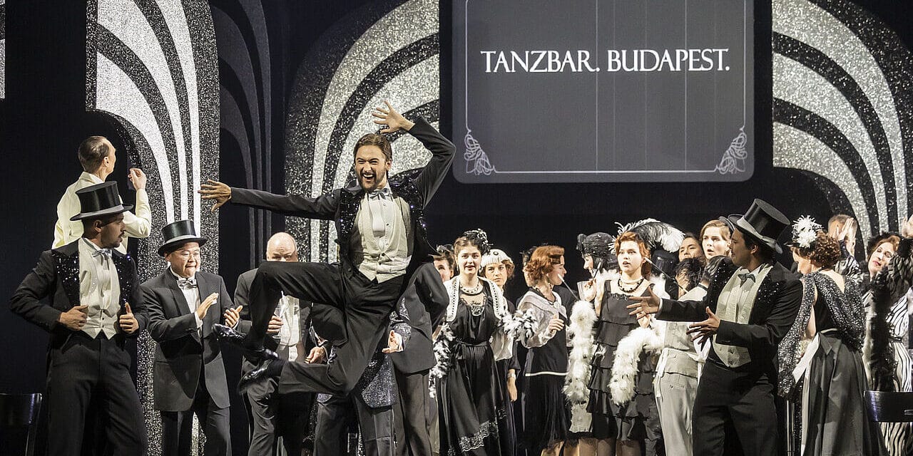 Scharoun Theater Wolfsburg: The Duchess of Chicago