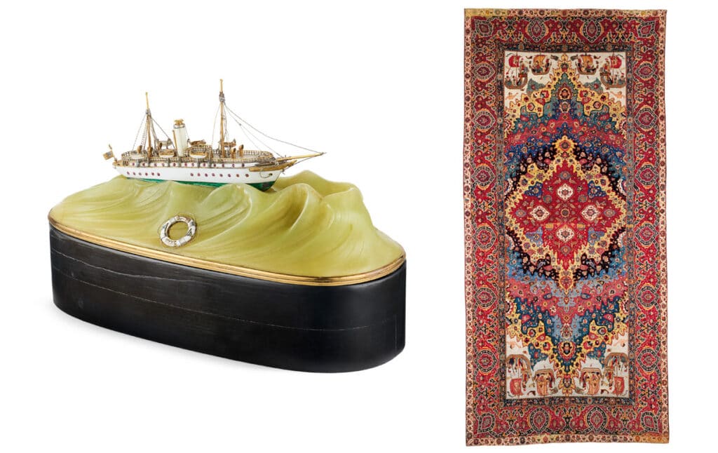 Kapitel Fernweh:links: Kleinmaßstäbliches Modell der Yacht Varuna, 1906, Gelbgold, Silber, Jaspis, Holz, Email © Van Cleef & Arpels Collection rechts: Sogenannter Portugiesen-Teppich, Zentralasien, Anfang 17. Jahrhundert, Baumwolle, Wolle MAK © MAKleinmaßstäbliches Modell der Yacht Varuna, 1906, Gelbgold, Silber, Jaspis, Holz, Email © Van Cleef & Arpels Collection