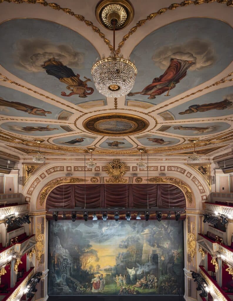 Das prachtvolle MusikTheater Wien © Andreas J. Hirsch