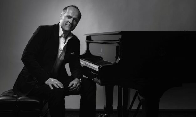 AMO Kulturhaus: Magdeburg: JOJA WENDT – „Das Biest und das Schöne – Ein Klavierkonzert zwischen Power und Präzision“