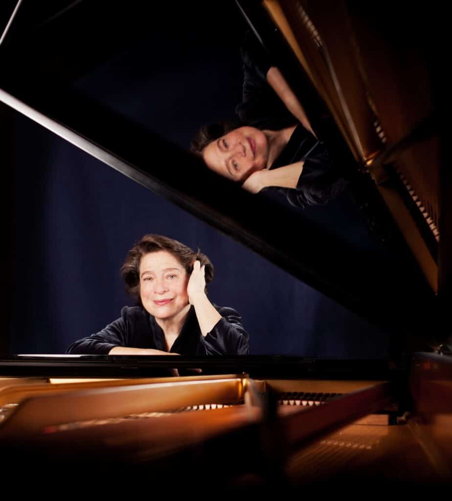 Elisabeth Leonskaja © Julia Wesely
