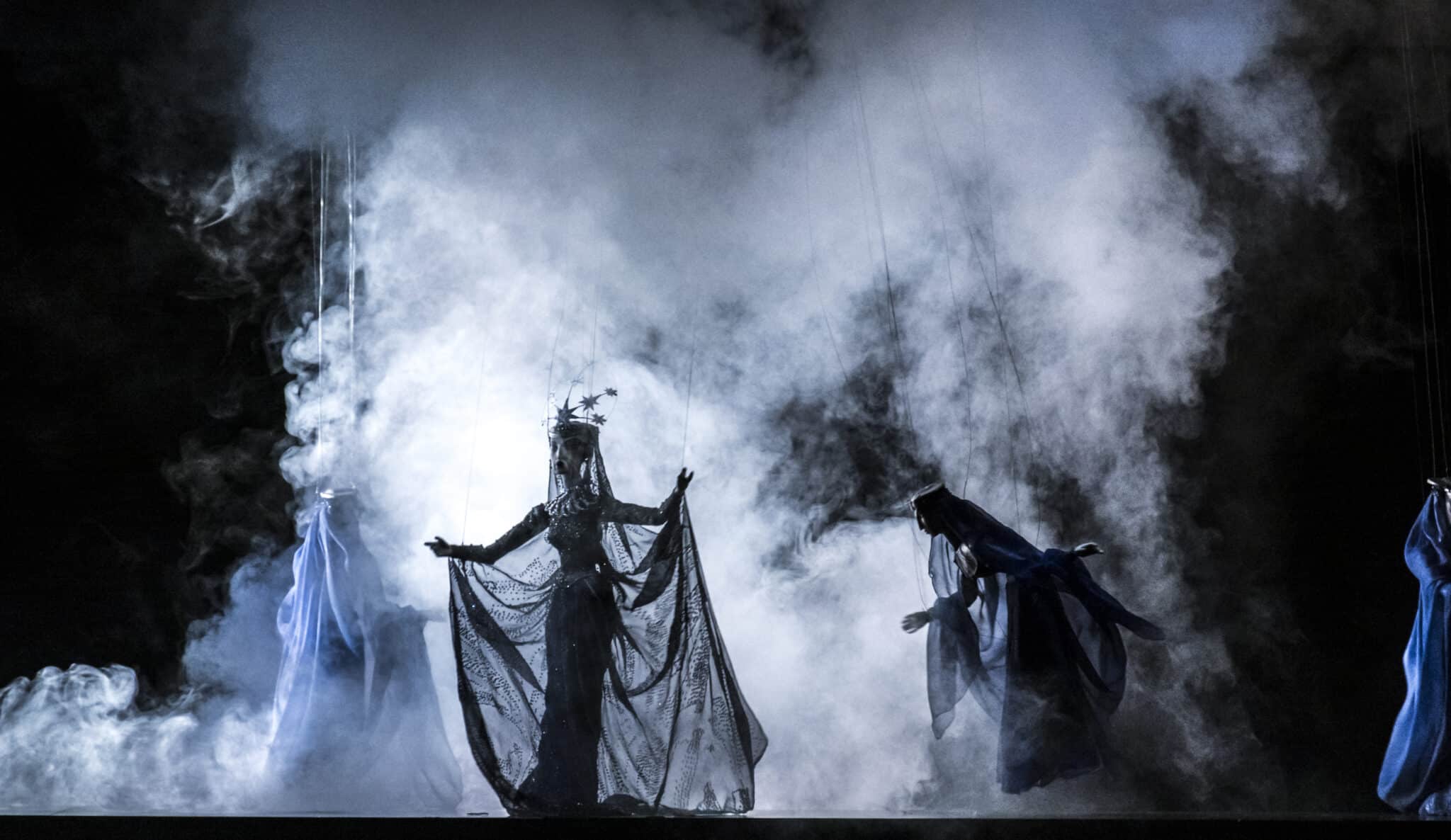 Die Zauberflöte, Die Königin der Nacht, Damen© Salzburger Marionettentheater, Foto: George Kaulfersch