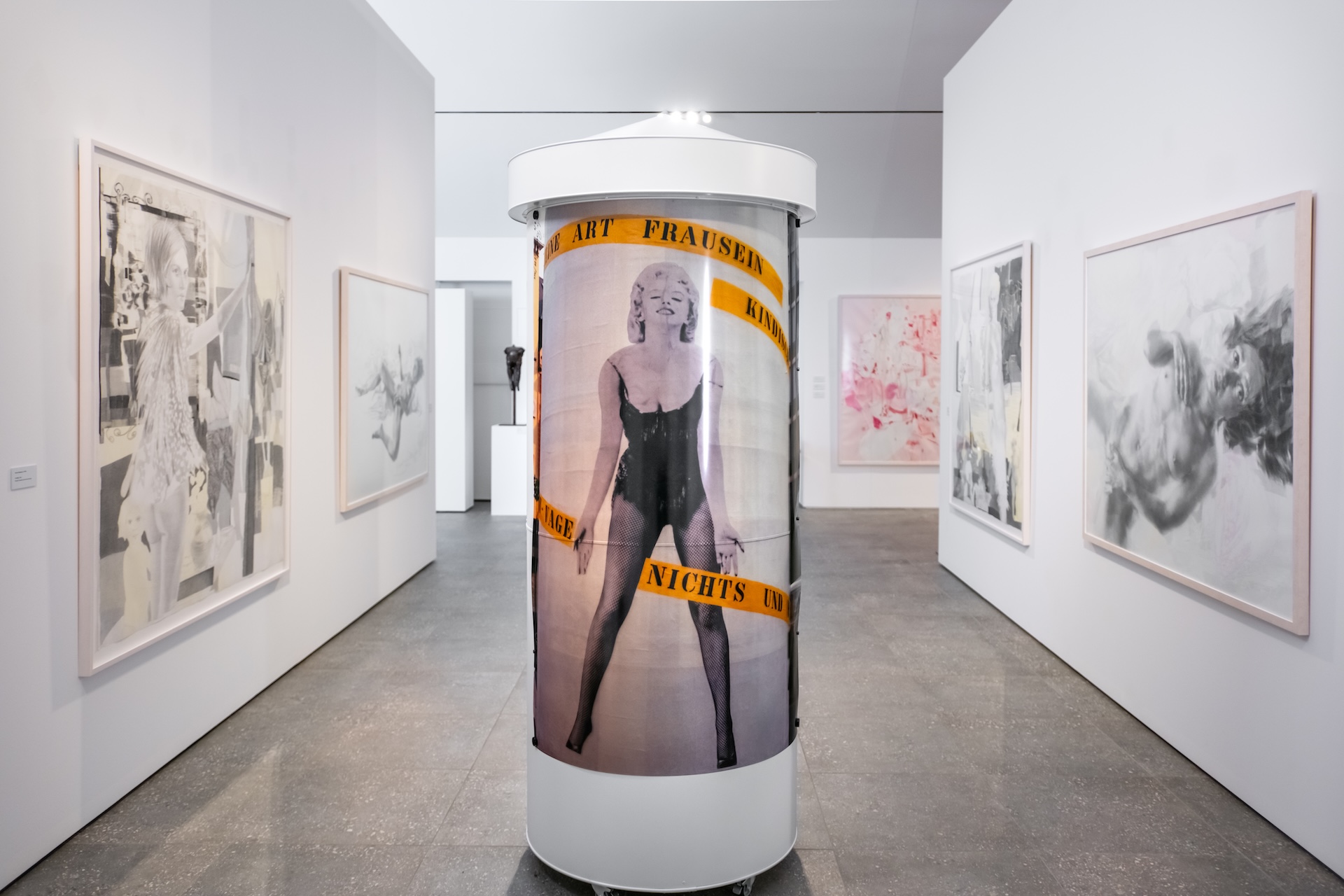 Blick in die Ausstellung her*spectives © MFilm – Raffael Maltrovsky