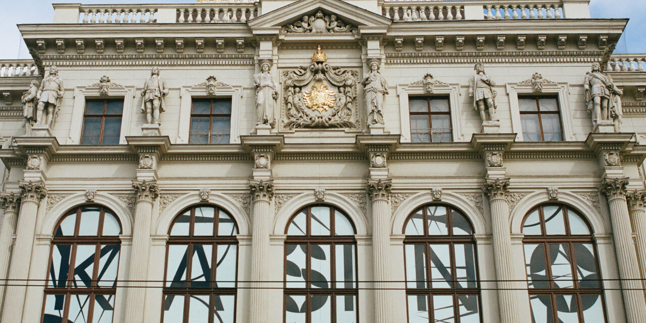Burgtheater|Kasino am Schwarzenbergplatz: PULS! Drei junge Männer, drei Leben – und die Frage, wie man anders werden kann