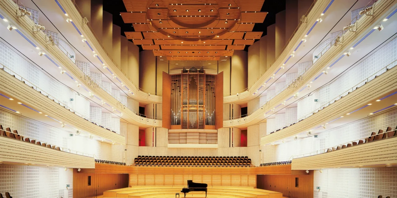 KKL Luzern: Von Gotham zur Ausstellung – Elfman & Mussorgsky