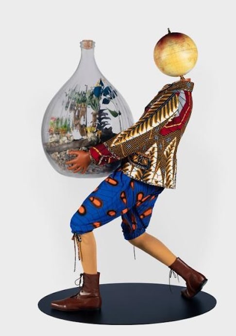 Botanist Kid (Boy) oder Kind der postkolonialen Welt, 2024, CBE RA Yinka Shonibare (geb. 1962). Erworben 2024. EU, EP, Haus der Europäischen Geschichte, Brüssel. © Yinka Shonibare CBE RA